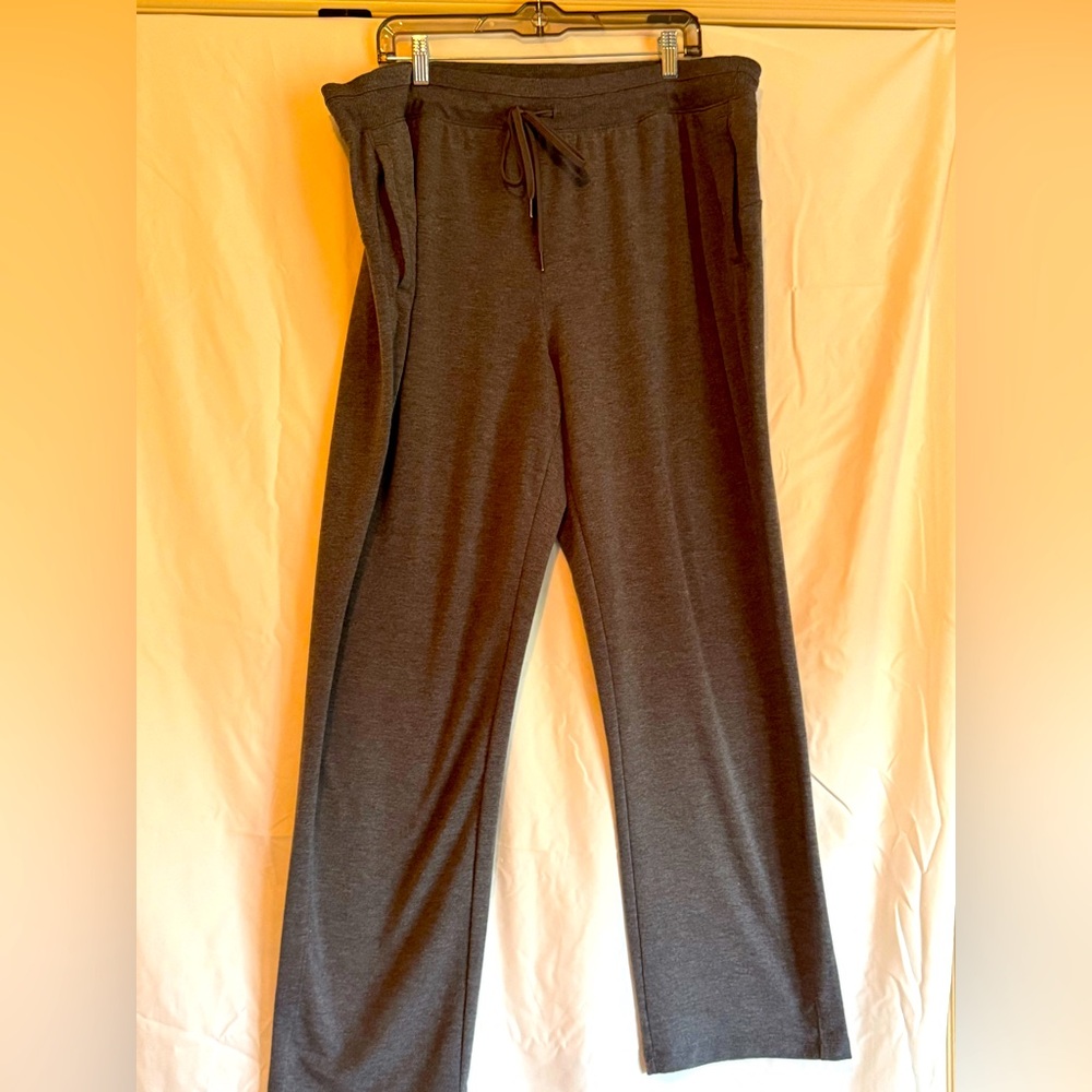 Tek Gear full length jersey knit sweats.